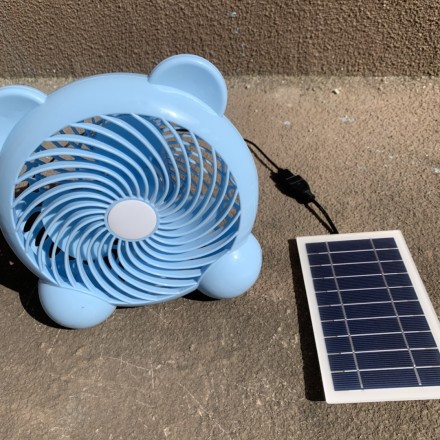 EXTREMAL SET 5 в 1: прожектор 350 Вт, комплект зарядного пристрою на сонячних батареях, шнур, прикурювач