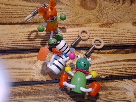 Дерев'яна іграшка стрибун. Ручна робота. В асортименті.