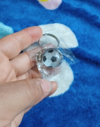 Брелок-м'яч теніс,  футбол, баскетбол, волейбол з якісним кільцем із неіржавкої сталі.