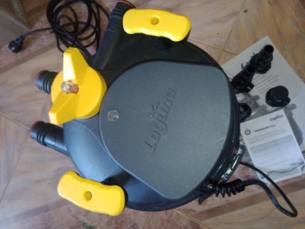 Фільтр для ставка та озера HAGEN LAGUNA PRESSURE FLO 3000 з УФ стерилізатором 11W