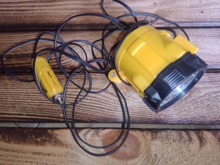 Ліхтар автомобільний у прикурювач, на потужному магніті, з котушкою 3 метри. Аварійна лампа 12 V