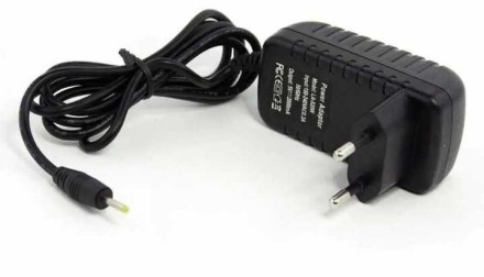 Імпульсний адаптер живлення 5 V 3 А штекер 2.5/0,7 мм, довжина 1 м. Блок живлення