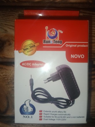 Імпульсний адаптер живлення 5 V 3 А штекер 2.5/0,7 мм, довжина 1 м. Блок живлення