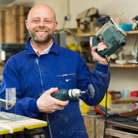 Універсальна стругачка для газонокосарки та іншого інструменту зі зносостійкою шліфувальною головкою та шліфував