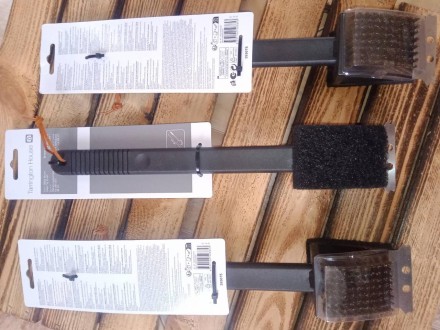 Щітка для гриля, мангала, барбекю 3 в 1 Big BBQ "Tarrington House Profi" 38 см неіржавка ручка, термостійка ручка