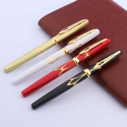 Перова чорнильна ручка "Hero Luxury", закрите перо "Genius Iridium",  метал, позолота, розпис, білий