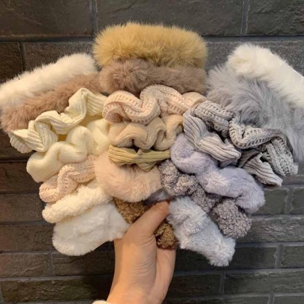 Шпилька гумка для волосся Furry Elastic м'яка, еластична, пухнаста (набір колекція 7 шт.)