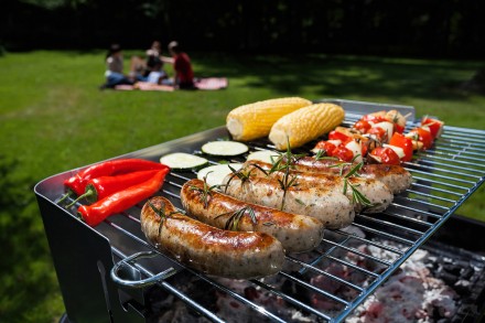 Щипці для гриля, мангала, барбекю Grill tongs Big BBQ, дерев'яні ручки на латунних заклепках, неіржавка сталь, 37