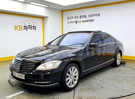 Модель авто 1/24 автомобіль Mercedes S 221, чорний. Якість!