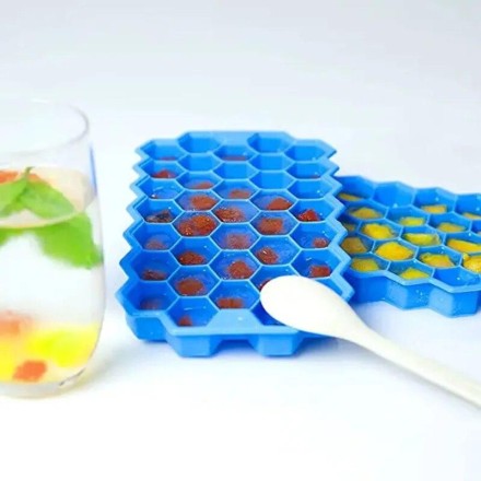 Форма дя кубиків льоду та десертів "Honeycomb Creative 37"
