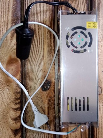Потужний перетворювач із 220 ВІЛЬТ НА 12 ВІЛЬТ 30 Ампер 360W на прикурювач