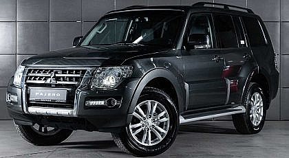 Модель авто 1/34 автомобіль Mitsubishi Pajero 4WD Turbo, чорний, білий. Якість!