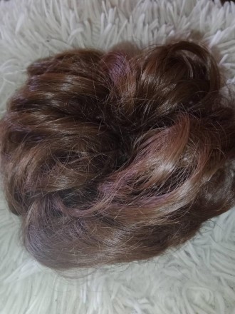 Гумка шиньйон зі штучного волосся 12 см