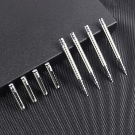 Професійна перова ручка Grand Boss Stainless, закрите перо позолота  22К, преміумкласу з футляром.