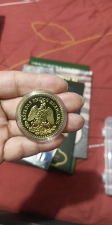Пам'ятна, ювілейна позолочена монета, колекційна монета  "Статуя Свободи" Монета мексиканське песо