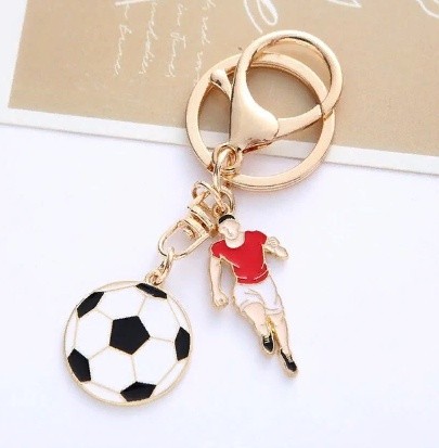 Брелок-м'яч футбол із якісним кільцем із неіржавкої сталі.