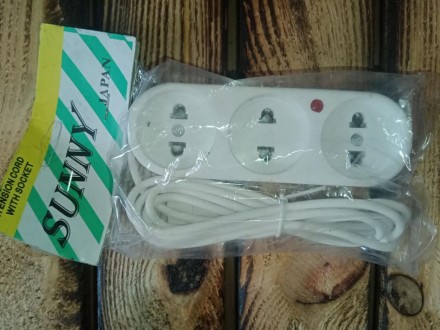 Подовжувач електричний 1,5 метра. Колодка 3 гнізда. Китай