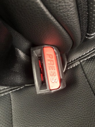 Заглушка ременя безпеки з можливістю пристебнутися (2 шт.)  Подовжувач гнізда з товстою вставкою V2