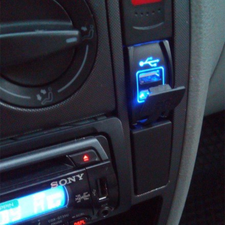 Автомобільна USB-розетка, USB-роз'єм, заряджання, адаптер в авто