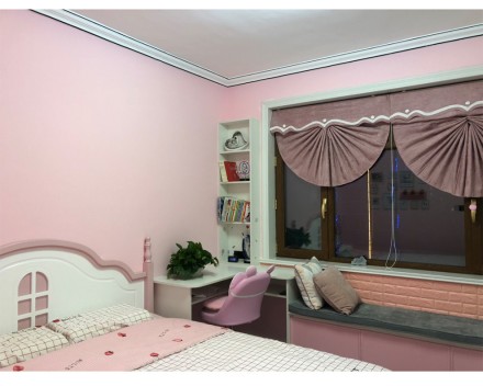 Декоративна стрічка, самоклейна, універсальна, декор чорна, золото, срібло. 20 метрів, ширина 1,0 см