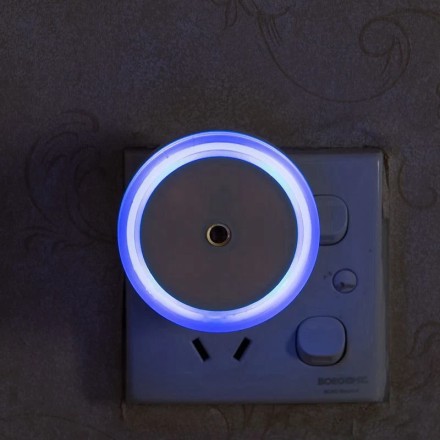 Нічник LED мережевий із датчиком освітлення Luno Round. Автоматичний сенсор.