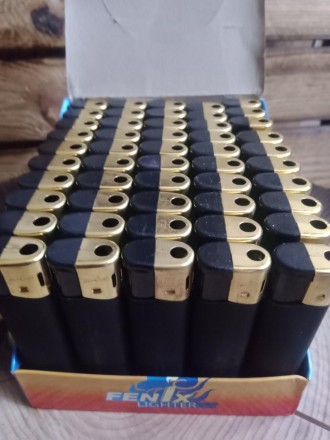 Чорна запальничка П'єзо Гума 50 штук у блоці