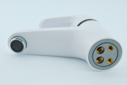 Змішувач для умивальника BRINEX 36W 001, вилив 13 см. Кріплення з прокладками в комплекті!