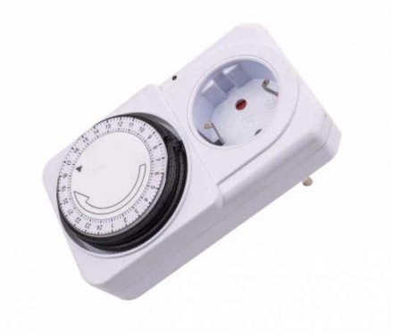 Таймер. Розетка з таймером механічна добова TG-14A