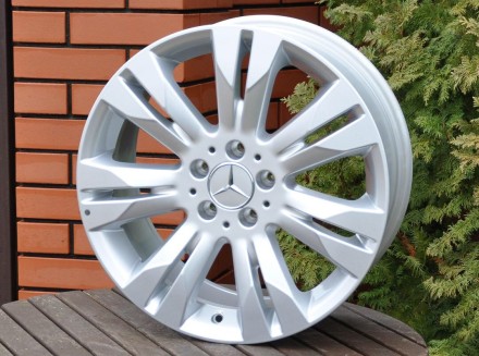 Диски Mercedes Benz Original 18 дюймів А 221 401 74 02 Mercedes Benz Audi BMW