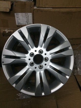 Диски Mercedes Benz Original 18 дюймів А 221 401 74 02 Mercedes Benz Audi BMW