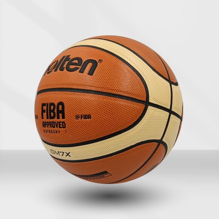 Баскетбольний м'яч Molten GM7X офіційний розмір 7, 12 панелей, FIBA Approved.