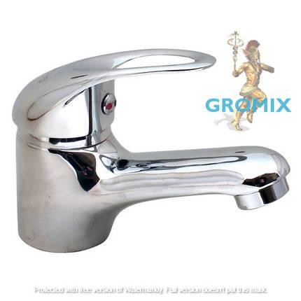 Змішувач для умивальника Gromix 001 Кріплення і шланги в комплекті!