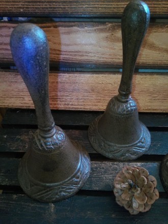 Колокол настільний, литий чавун, чаша.100 мм, висота 7,2 см Big Bells Hand Made Cast Iron Craft LOFT